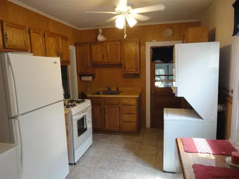 1009 Webster St, Schenectady, NY 12303 photo 3