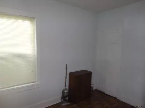 1009 Webster St, Schenectady, NY 12303 photo 8
