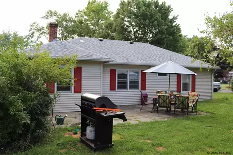 5 Weiser St, Glenmont, NY 12077 photo 9