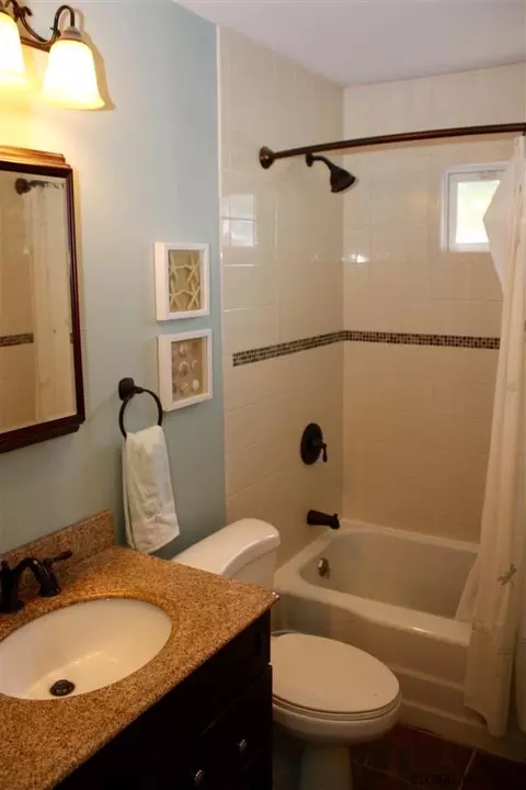 5 Weiser St, Glenmont, NY 12077 photo 8