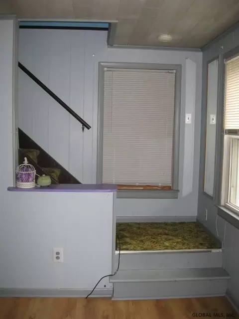 19 Arch Ave, Albany, NY 12203 photo 9