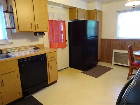 17 Tower Ave, Schenectady, NY 12304 photo 6