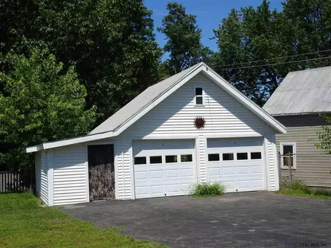 17 Tower Ave, Schenectady, NY 12304 photo 18