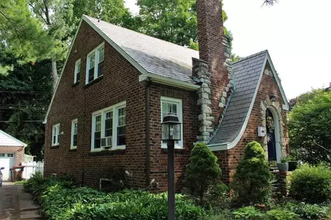 25 Nathaniel Blvd, Delmar, NY 12054 photo 2