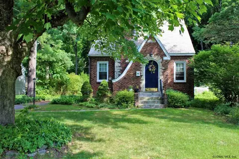25 Nathaniel Blvd, Delmar, NY 12054 photo 1