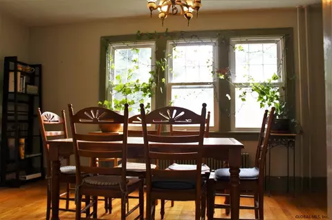 25 Nathaniel Blvd, Delmar, NY 12054 photo 6