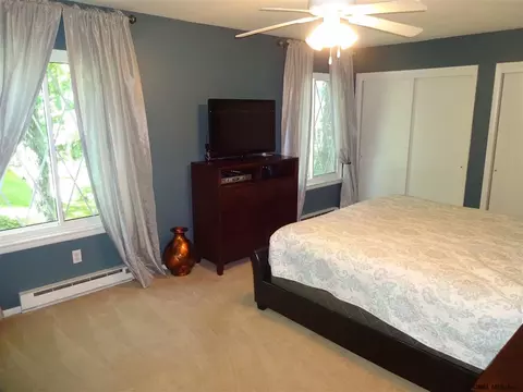 13 Spruce Ct, Delmar, NY 12054 photo 5