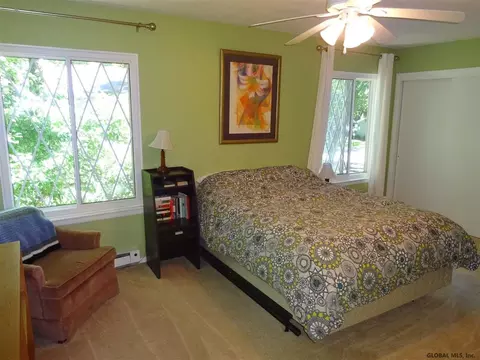 13 Spruce Ct, Delmar, NY 12054 photo 17