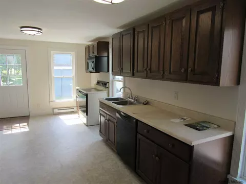 165 Elm St, Cobleskill, NY 12043 photo 10