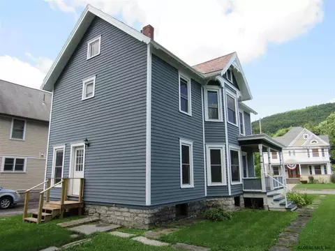 165 Elm St, Cobleskill, NY 12043 photo 3