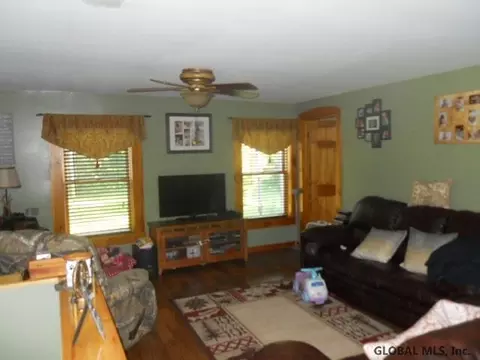 2007 Oaks Rd, Argyle, NY 12809 photo 7