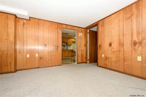 12 Sutherland Ct, Delmar, NY 12054 photo 13