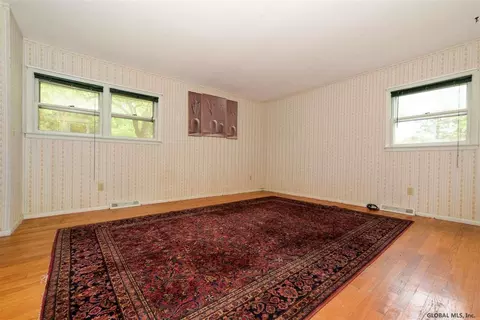 12 Sutherland Ct, Delmar, NY 12054 photo 10