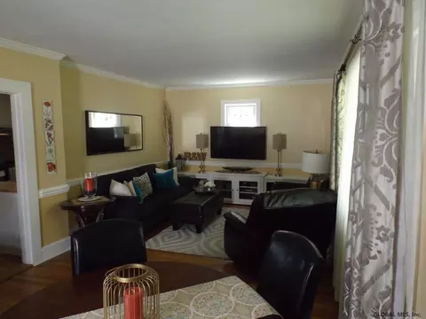 1158 Baker Ave, Schenectady, NY 12309 photo 3