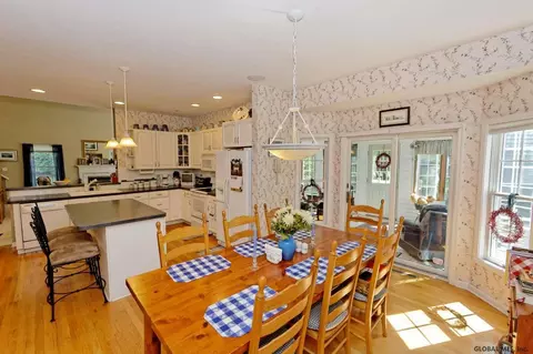 620 Vanderlyn Ln, Slingerlands, NY 12159 photo 6