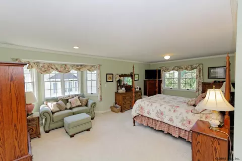 620 Vanderlyn Ln, Slingerlands, NY 12159 photo 14