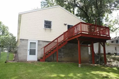151 Clement Ave, Schenectady, NY 12304 photo 14