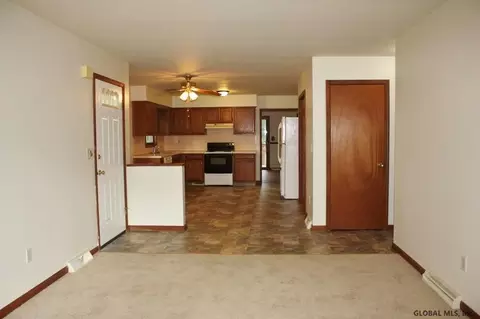 151 Clement Ave, Schenectady, NY 12304 photo 8