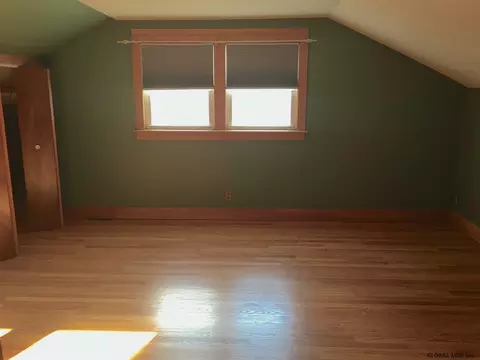 4 White St, Schenectady, NY 12308 photo 8