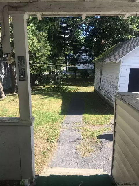 52 Marshall Ave, Schenectady, NY 12304 photo 10
