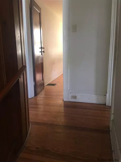 52 Marshall Ave, Schenectady, NY 12304 photo 15