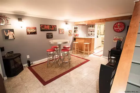 14 Crowsnest Ct, Waterford, NY 12188 photo 8
