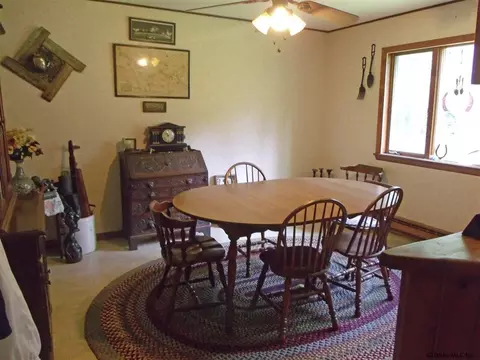 522 Van Antwerp Rd, Johnstown, NY 12095 photo 7