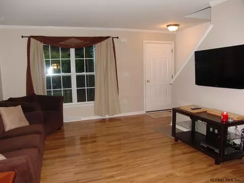 2017 William St, Schenectady, NY 12306 photo 2