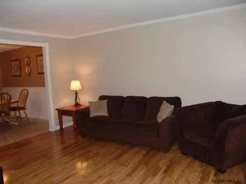 2017 William St, Schenectady, NY 12306 photo 4