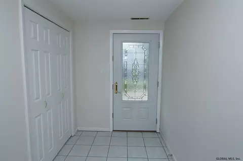 1155 Hendrickson Ave, Schenectady, NY 12309 photo 9