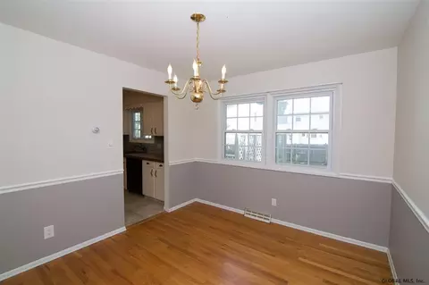 1155 Hendrickson Ave, Schenectady, NY 12309 photo 15