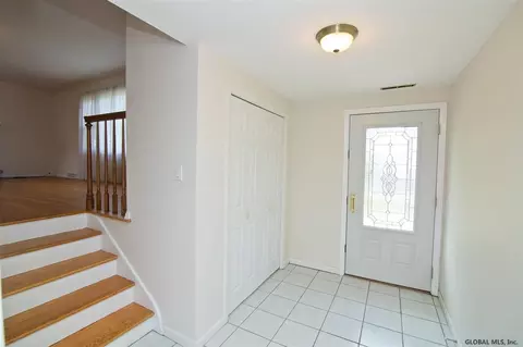 1155 Hendrickson Ave, Schenectady, NY 12309 photo 8