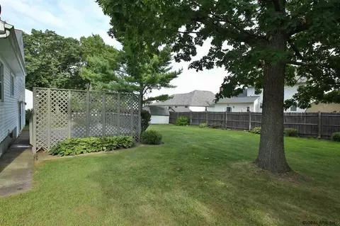 1155 Hendrickson Ave, Schenectady, NY 12309 photo 25