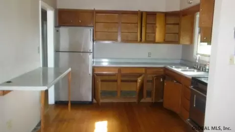 2404 Lenox Rd, Schenectady, NY 12308 photo 3