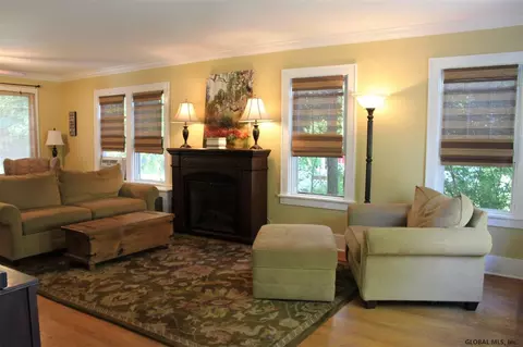 115 Winne Rd, Delmar, NY 12054 photo 5