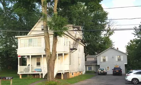 10 Covington Ave, Schenectady, NY 12304 photo 1