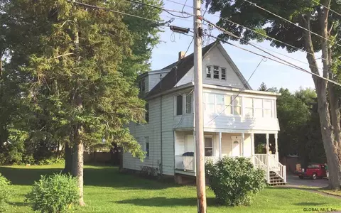 10 Covington Ave, Schenectady, NY 12304 photo 2