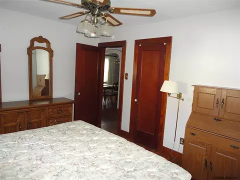 2017 Careleon Rd, Schenectady, NY 12303 photo 6