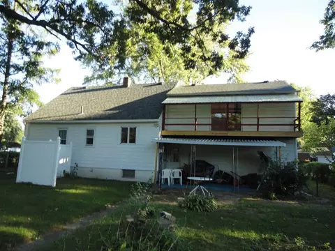 2017 Careleon Rd, Schenectady, NY 12303 photo 2