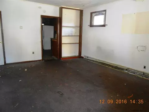 246 Division St, Schenectady, NY 12304 photo 6