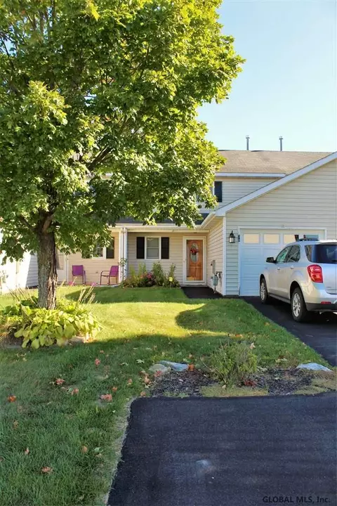 38 Esplande St, Selkirk, NY 12158 photo 2