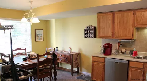 38 Esplande St, Selkirk, NY 12158 photo 6
