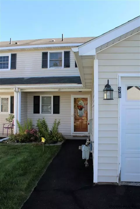 38 Esplande St, Selkirk, NY 12158 photo 1