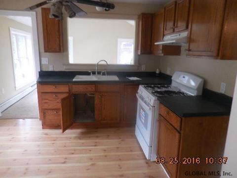 38 King Rd, Saratoga Springs, NY 12866 photo 13