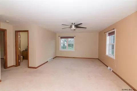 27 Devonshire Way, Clifton Park, NY 12065 photo 13