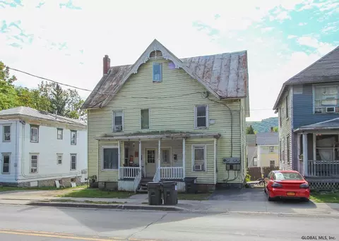 654 E Main St, Cobleskill, NY 12043 photo 3