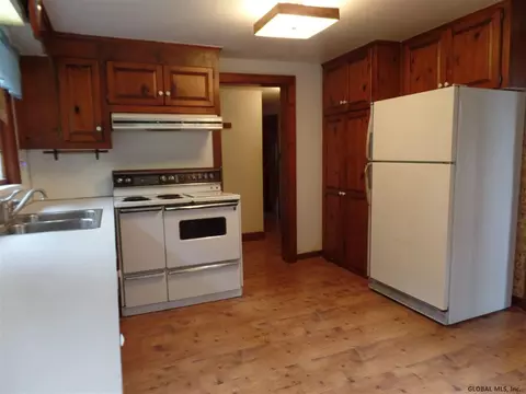 66 Putnam Rd, Schenectady, NY 12306 photo 9