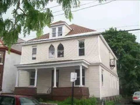 18 Elder St, Schenectady, NY 12304 photo 1