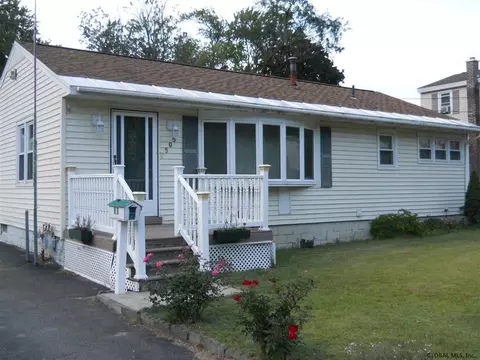 505 Chadwick Rd, Schenectady, NY 12304 photo 1