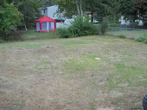 505 Chadwick Rd, Schenectady, NY 12304 photo 17